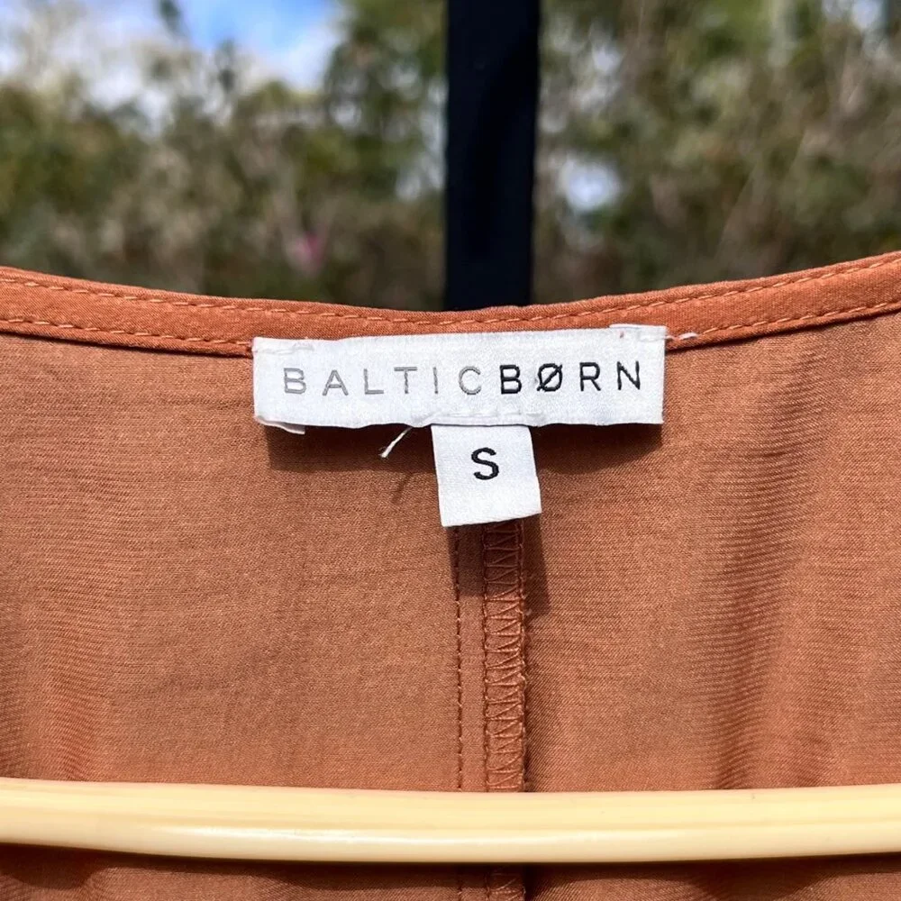 Baltic Born Santana Wide Leg Kimono Sleeves Belted Jumpsuit in Dark Camel Size S - Picture 5 of 9